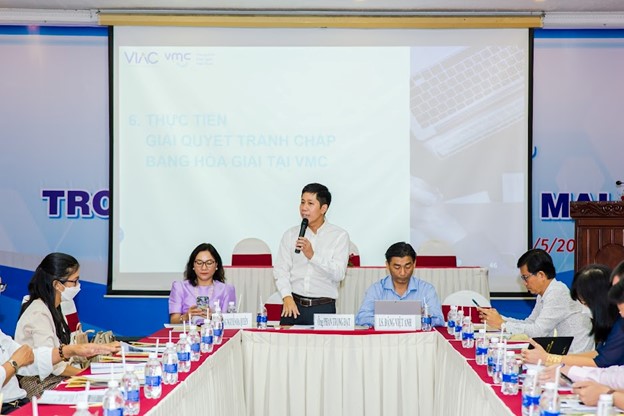 Ông Phan Trọng Đạt chia sẻ tại tọa đàm